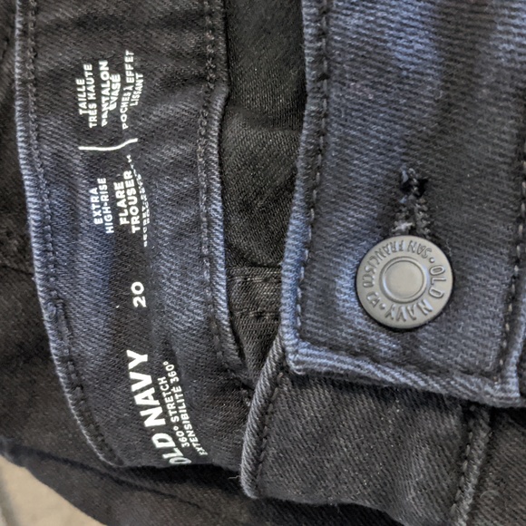 OLD NAVY Extra High Rise Flare 360° Stretch Pants - Picture 10 of 10